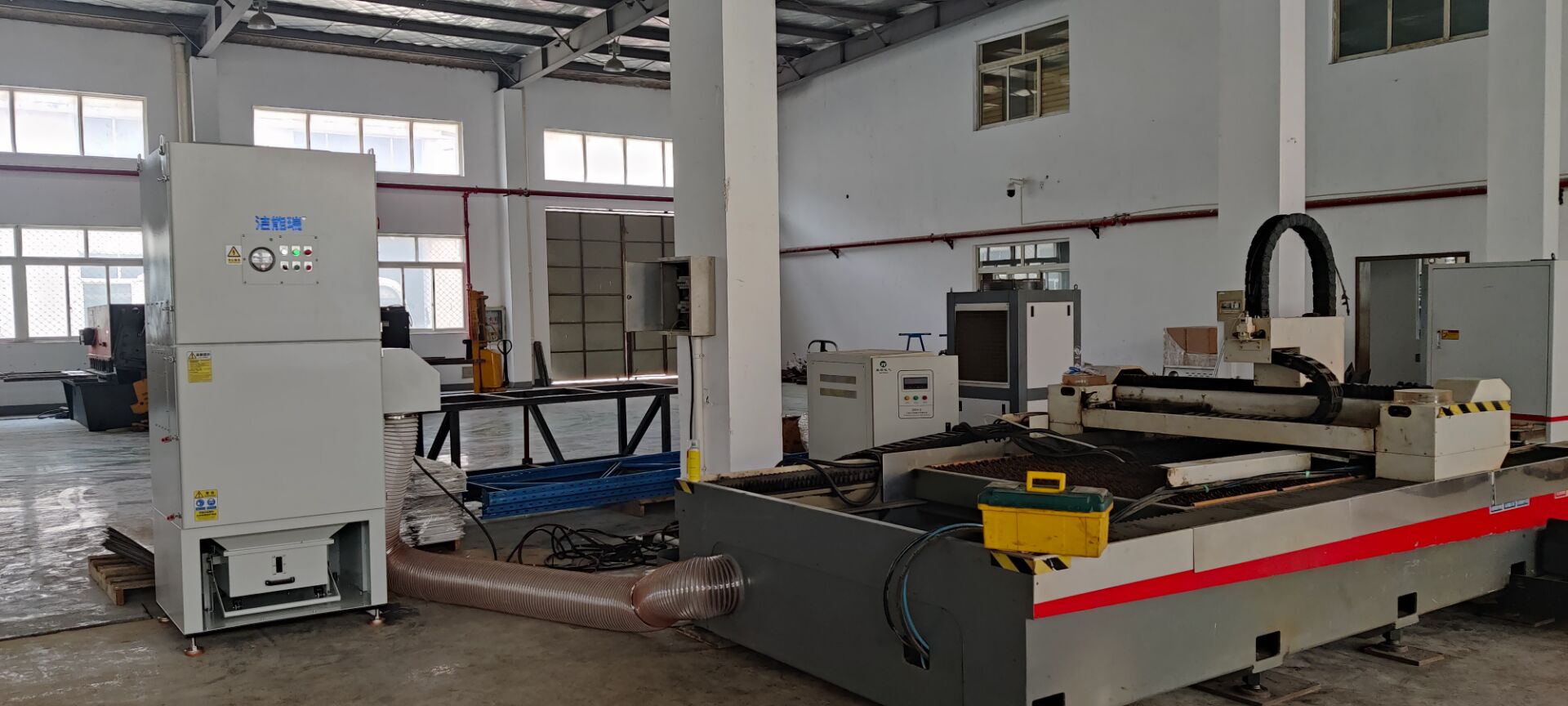 激光切割機(jī)除塵設(shè)備 激光切割機(jī)除塵設(shè)備